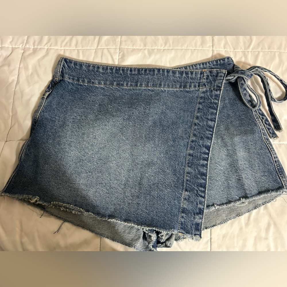 We The Free Light Blue Denim Shorts